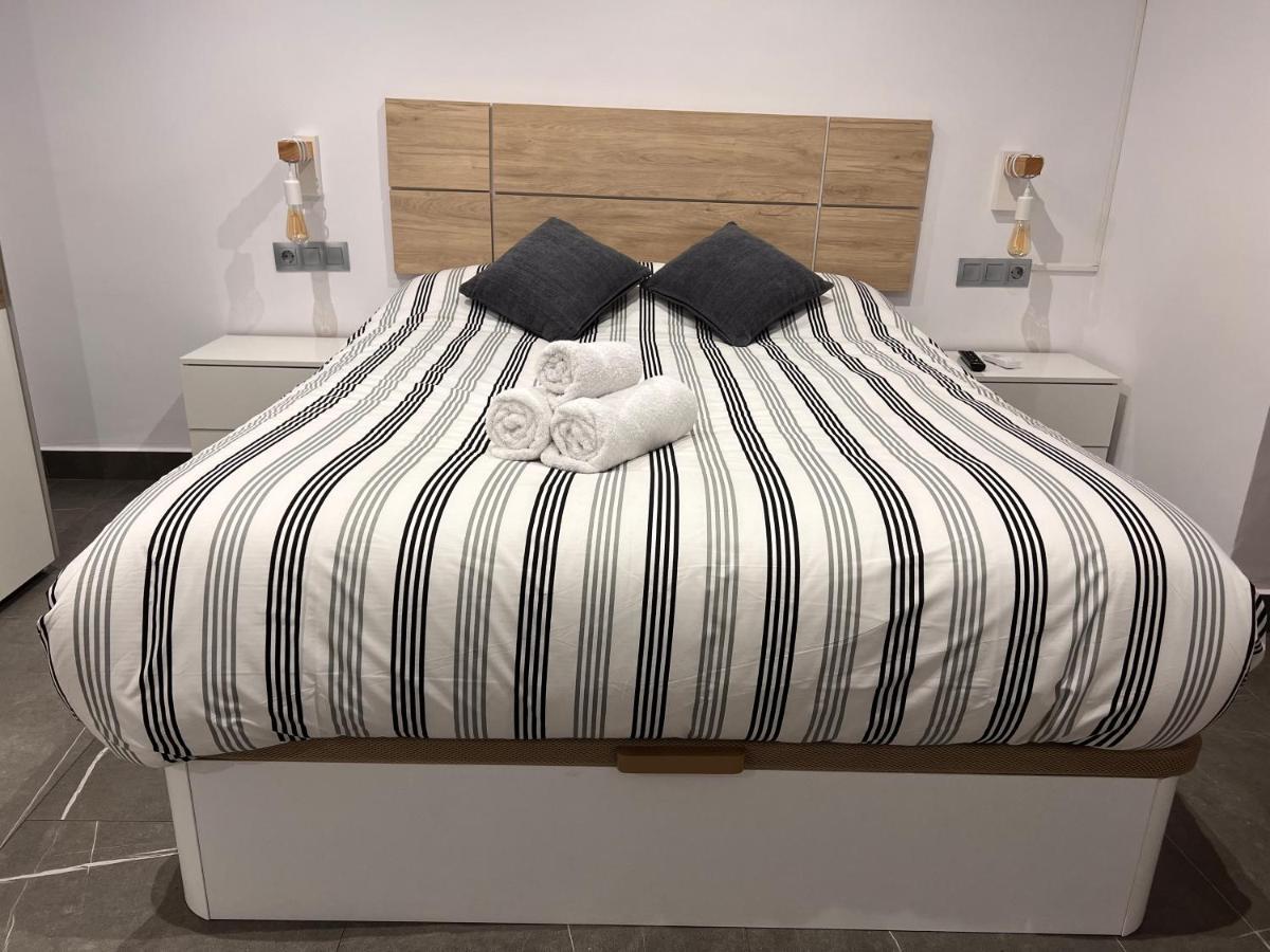 Apartamento Espacioso De Diseno A 3 Min Renfe. Кордова Екстер'єр фото